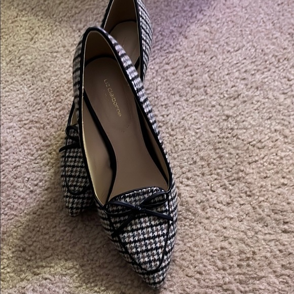 Liz Claiborne Stylish Women's Tweed Heels - Picture 2 of 5